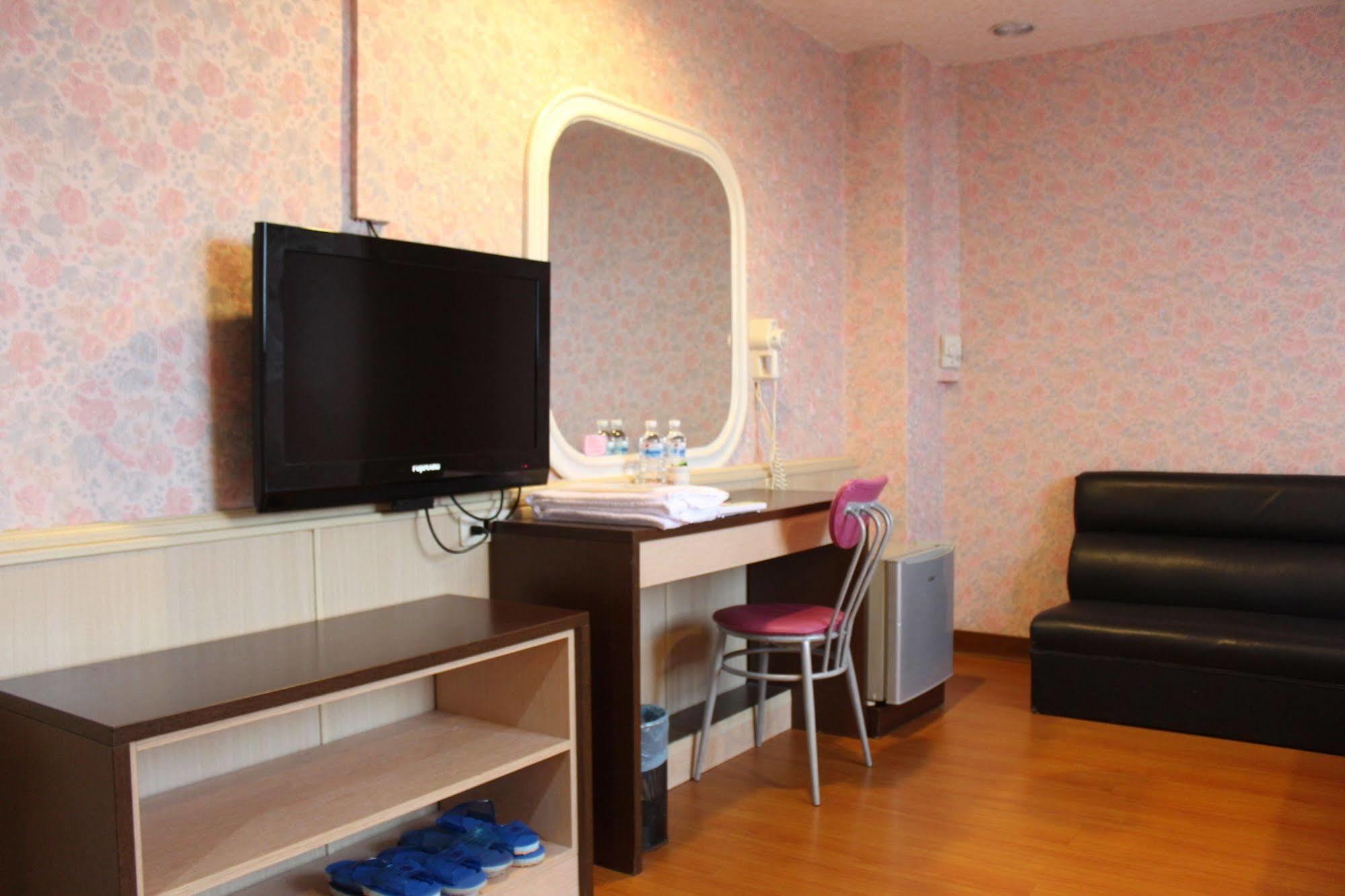 Sunwise Hotel Kaohsiung Dış mekan fotoğraf